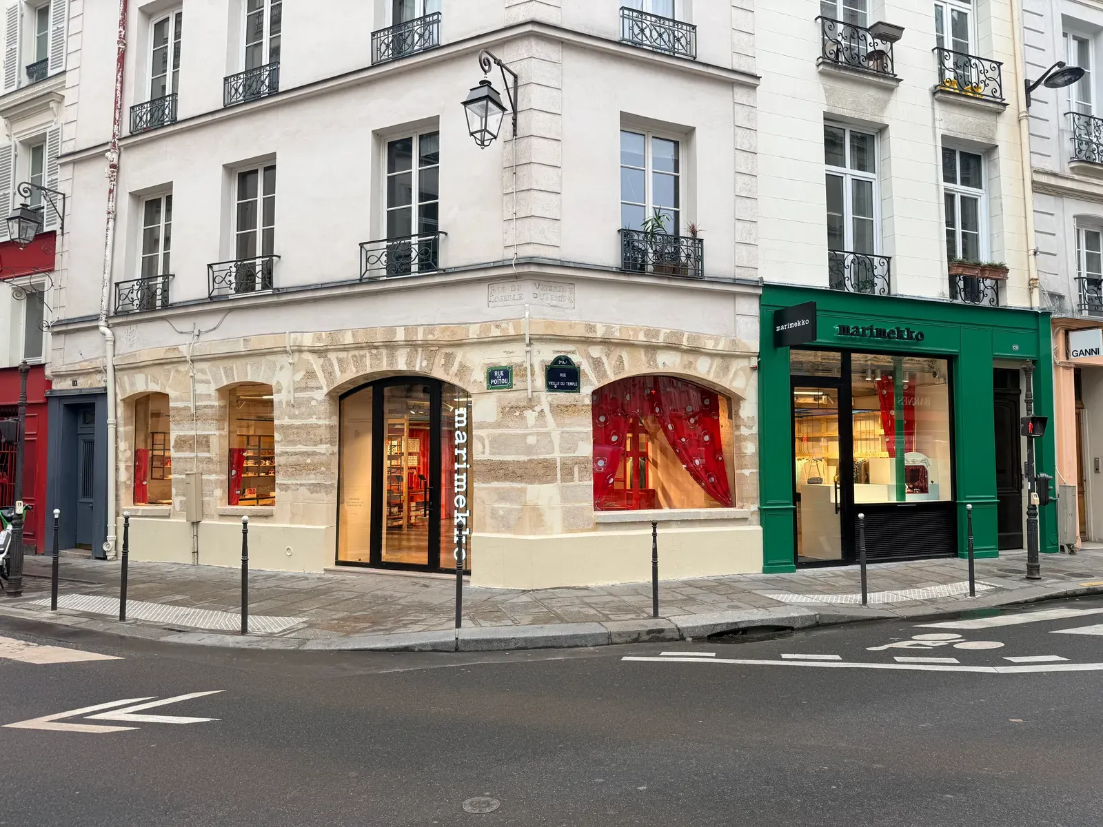 Transformation d'un local commercial — 122 Vieille-du-Temple — photo 3